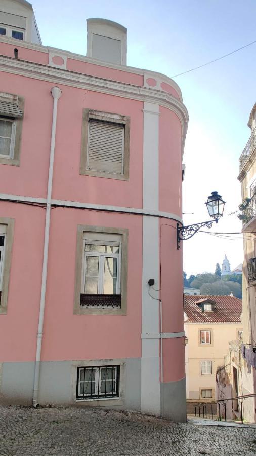 Apartment Alfama Graca District Typical & Bright , 3 Bedroom With Ac 1st Floor Lissabon